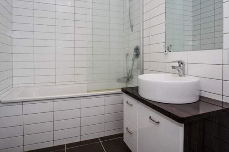 Photo of property in Zenith Apartments, 201/10 Fox Street, Parnell, Auckland, 1052