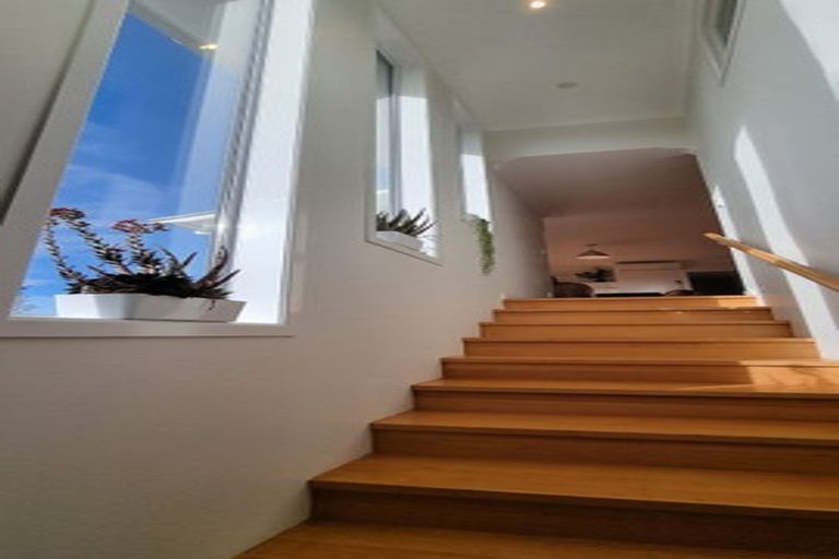 Photo of property in 24 Bevyn Street, Castor Bay, Auckland, 0620