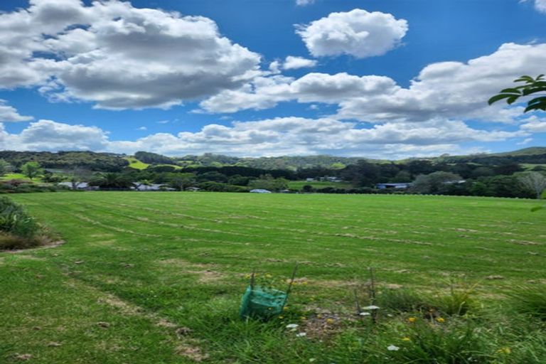 Photo of property in 12 Riversong Road, Kauri, 0185