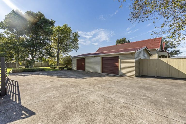 Photo of property in 137 Egmont Road, Hillsborough, New Plymouth, 4372