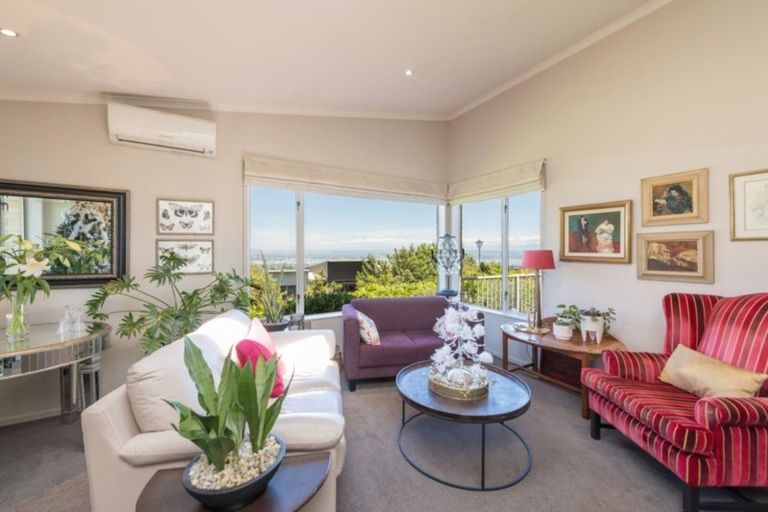 Photo of property in 2 Commodore Place, Britannia Heights, Nelson, 7010