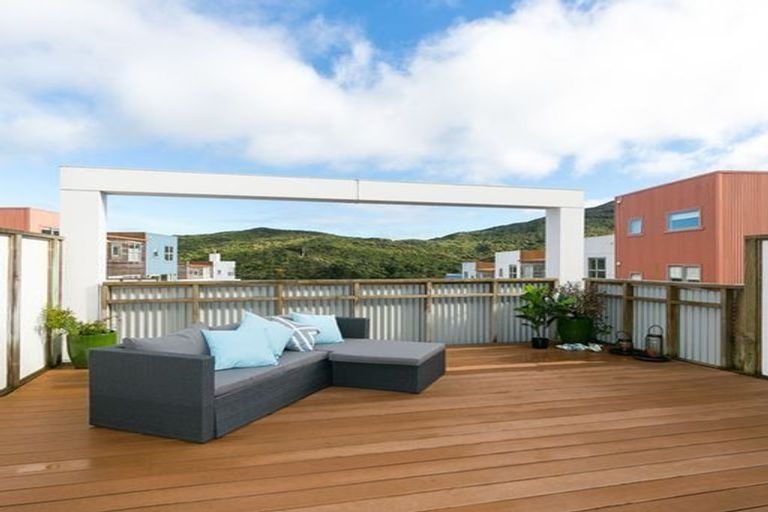 Photo of property in 56 Saddleback Grove, Karori, Wellington, 6012