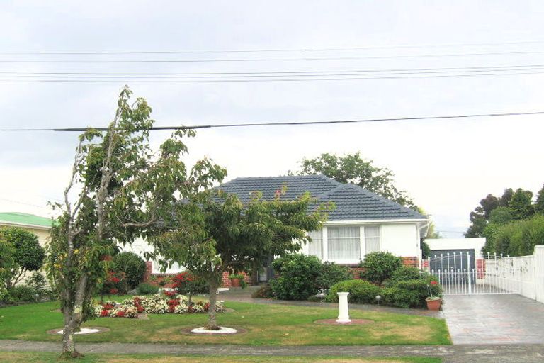 Photo of property in 4 Craig Grove, Elderslea, Upper Hutt, 5018