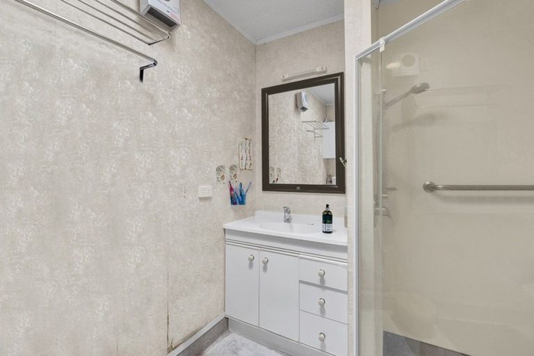 Photo of property in 30a Sackville Street, Fitzroy, New Plymouth, 4312