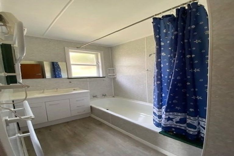 Photo of property in 21a Huanui Street, Ranui, Porirua, 5024