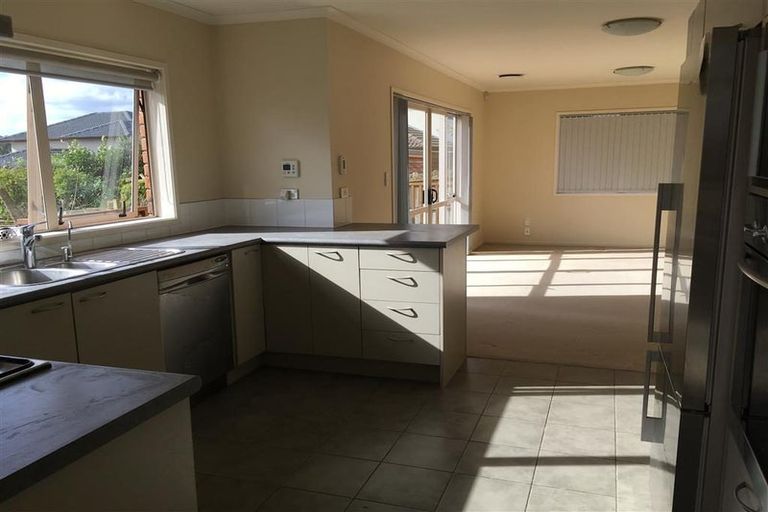 Photo of property in 39 Kristin Lane, Albany, Auckland, 0632