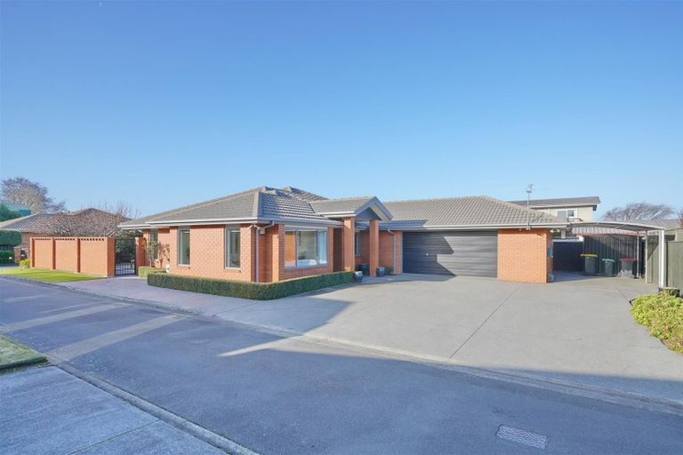 Photo of property in 432b Harewood Road, Harewood, Christchurch, 8051