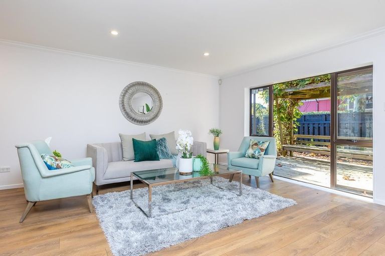 Photo of property in 2/38 Dominion Street, Takapuna, Auckland, 0622