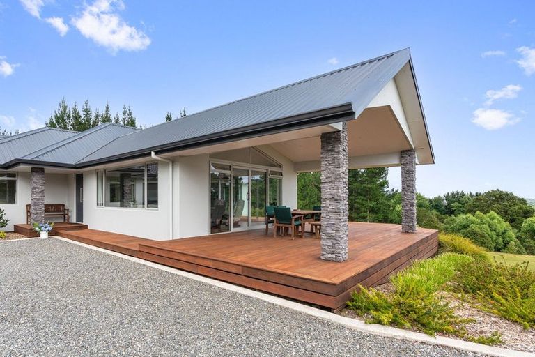 Photo of property in 117 Lees Pakaraka Road, Te Ore Ore, Masterton, 5886
