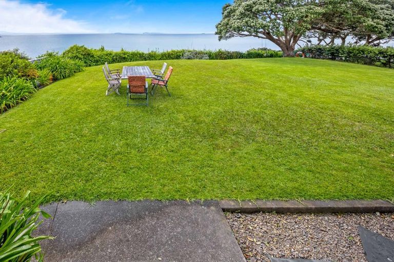 Photo of property in 43 Tiri Road, Manly, Whangaparaoa, 0930