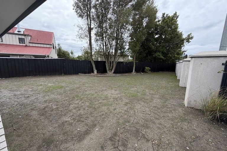 Photo of property in 2 Johns Road, Belfast, Christchurch, 8051