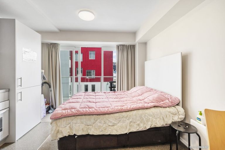 Photo of property in The Peak Apartments, 703/170 Taranaki Street, Te Aro, Wellington, 6011