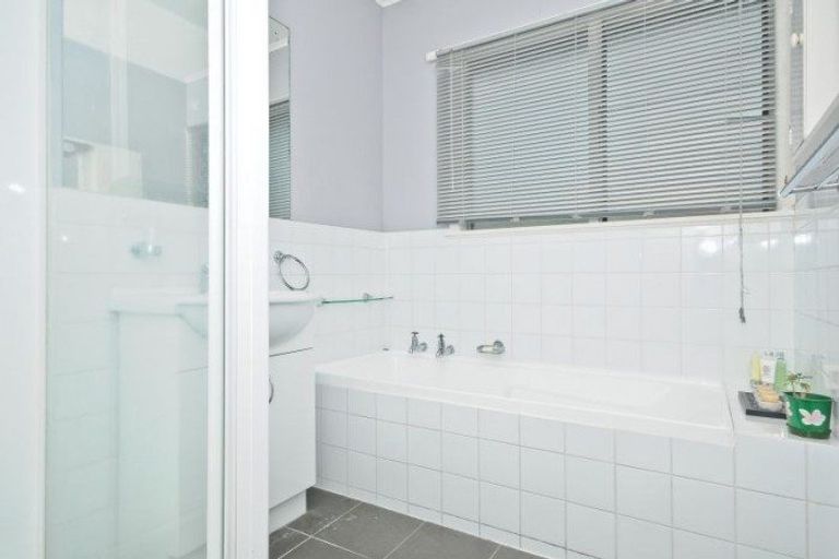 Photo of property in 66 Pine Avenue, Melville, Hamilton, 3206