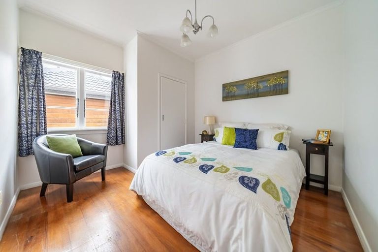 Photo of property in 3 Tawa Street, Woburn, Lower Hutt, 5010