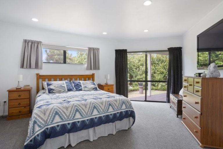 Photo of property in 12 Pohutukawa Drive, Athenree, Katikati, 3177