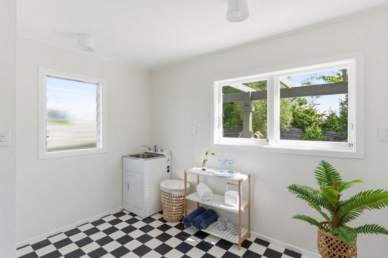 Photo of property in 7 Whyte Street, Paraparaumu Beach, Paraparaumu, 5032