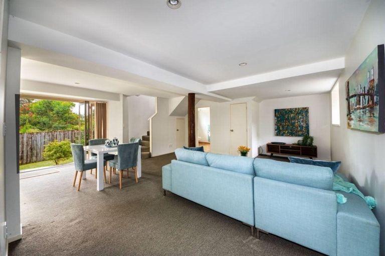 Photo of property in 39 Zefiro Drive, Massey, Auckland, 0614