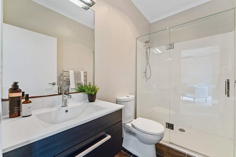 Photo of property in 4 Vincent Lane, Hobsonville, Auckland, 0616