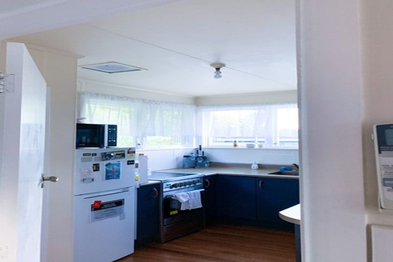 Photo of property in 10 Lomita Road, Johnsonville, Wellington, 6037