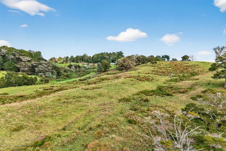 Photo of property in 397 Pahi Road, Pahi, Paparoa, 0571