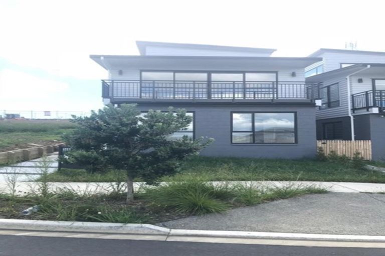 Photo of property in 58 Ascension Crescent, Orewa, 0931
