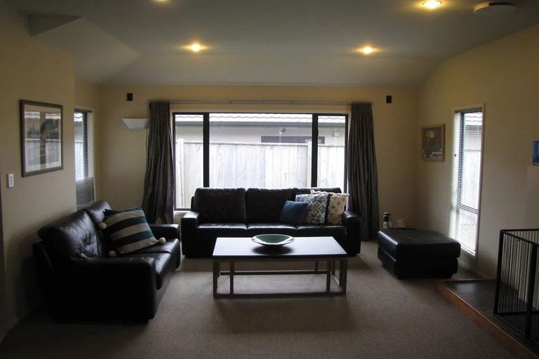 Photo of property in 54 Fairview Place, Havelock North, 4130
