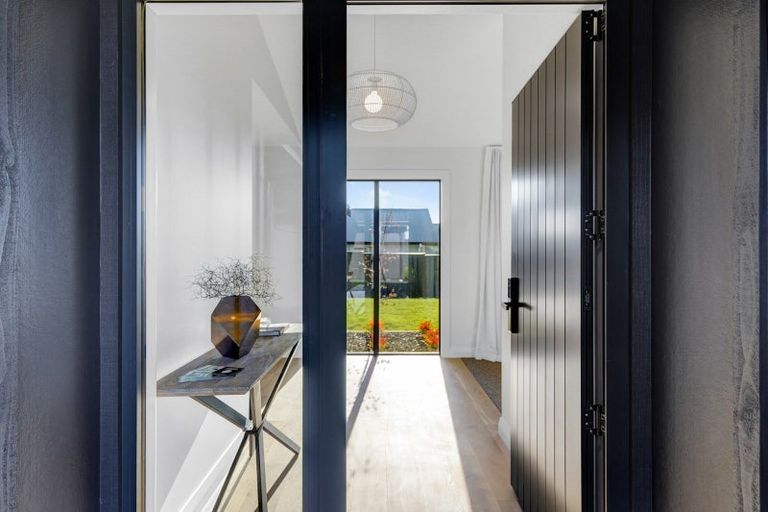 Photo of property in 16 Rich Rise, Havelock North, 4130