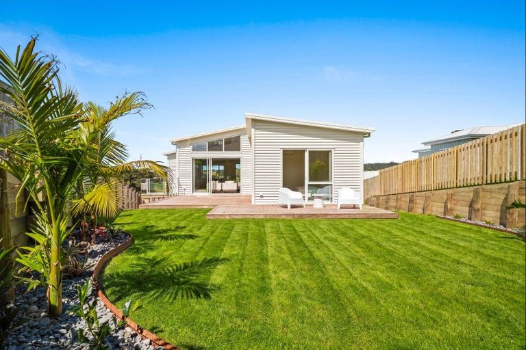 Photo of property in 8 Torokaha Lane, Snells Beach, 0920