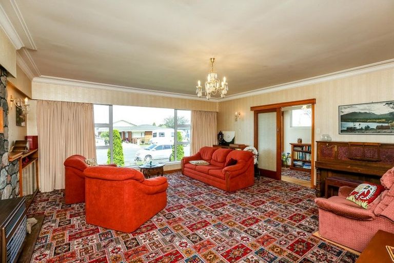 Photo of property in 17 Sanders Avenue, Westown, New Plymouth, 4310