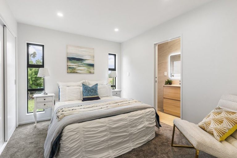 Photo of property in 36a Sunnyside Crescent, Papatoetoe, Auckland, 2025