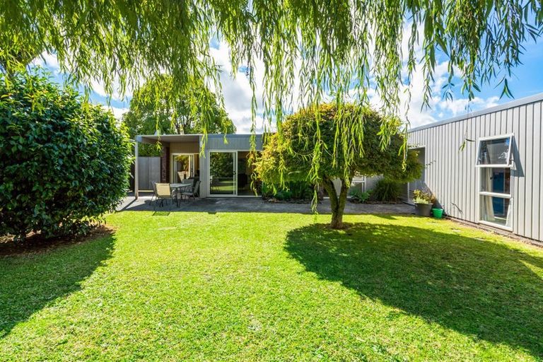 Photo of property in 5 Fairway Drive, Te Kamo, Whangarei, 0112