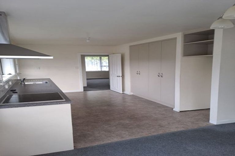 Photo of property in 7 Storry Place, Avonhead, Christchurch, 8042