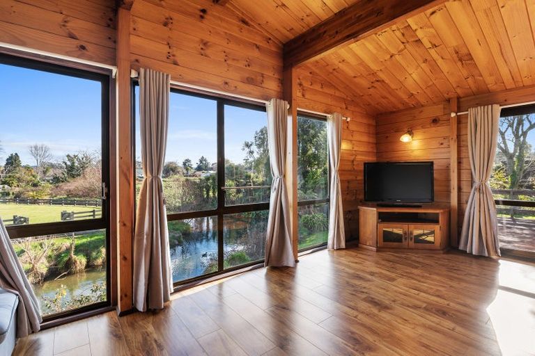 Photo of property in 8 Egmont Road, Ngongotaha, Rotorua, 3010