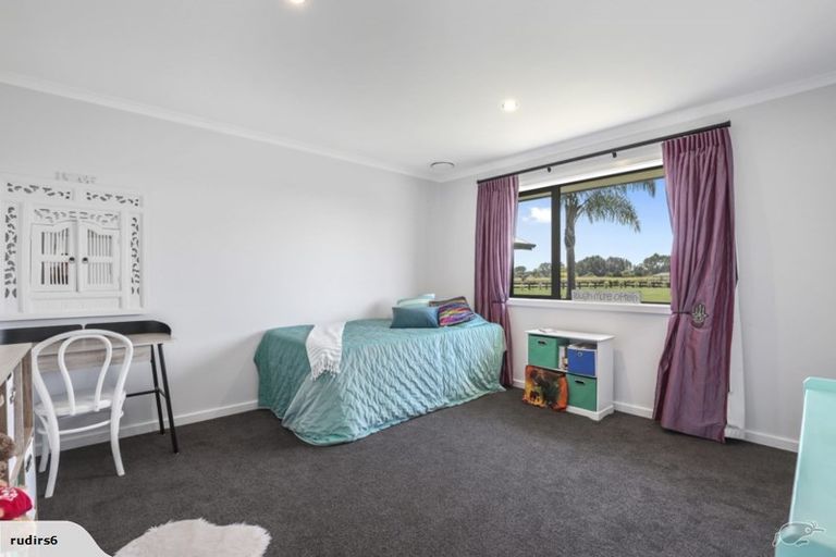 Photo of property in 8 Margot Lane, Matangi, Hamilton, 3283