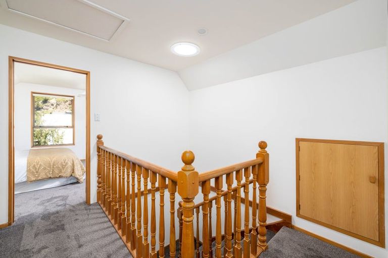 Photo of property in 21 Celia Street, Redcliffs, Christchurch, 8081