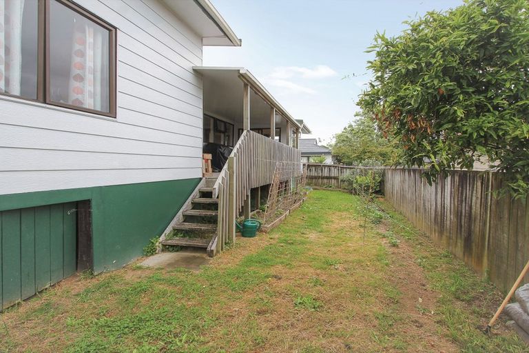 Photo of property in 33 Metcalfe Road, Ranui, Auckland, 0612