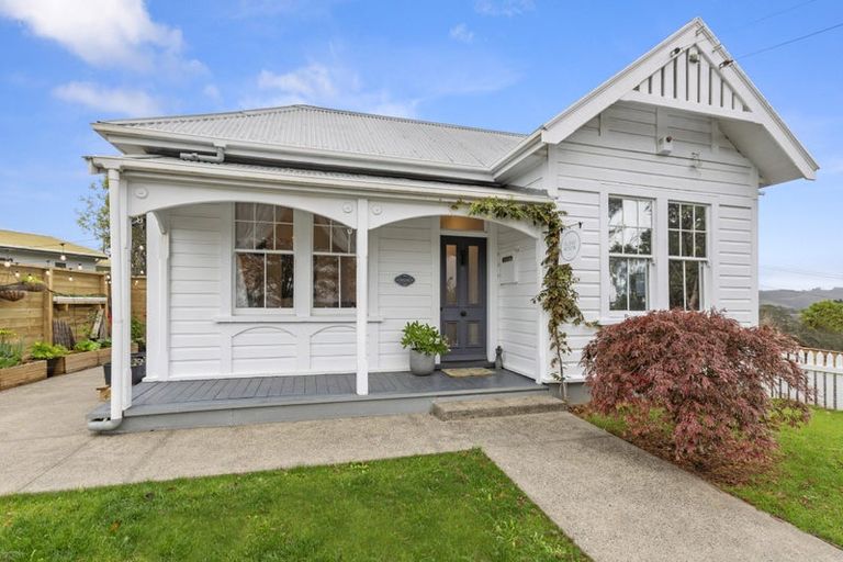 Photo of property in 23 Main Road, Raglan, 3225