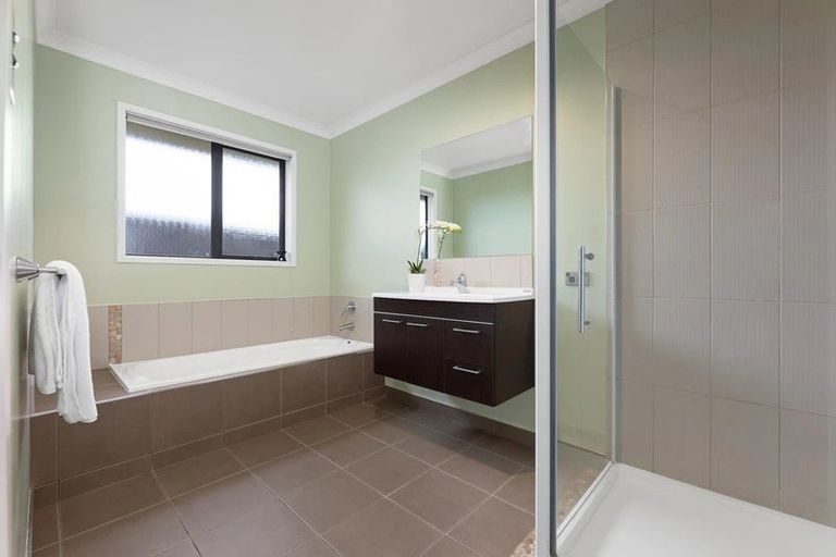 Photo of property in 19 Clearwater Place, Mayfield, Blenheim, 7201