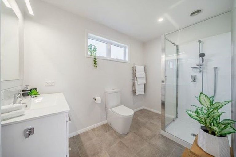 Photo of property in 45 York Street, Moera, Lower Hutt, 5010