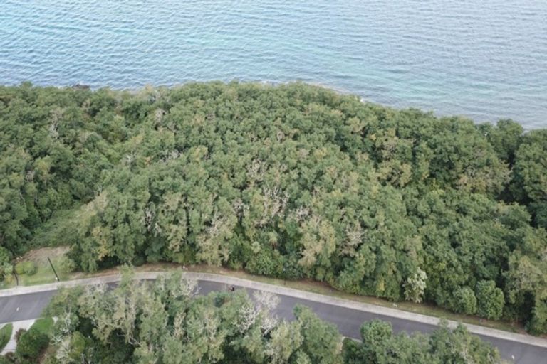 Photo of property in 55 Parawera Drive, Acacia Bay, Taupo, 3330