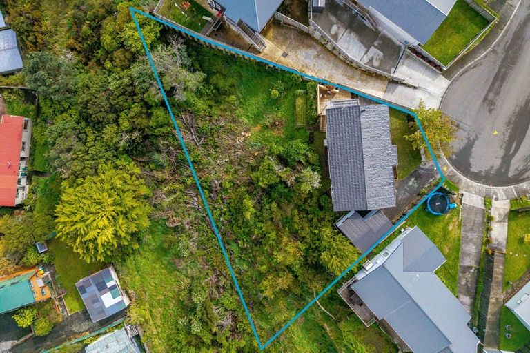 Photo of property in 12 Gaff Place, Whitby, Porirua, 5024