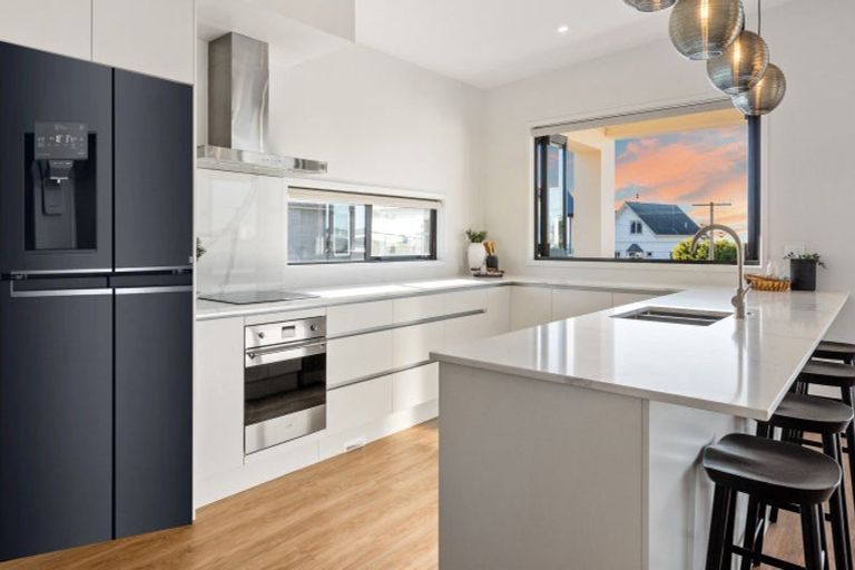 Photo of property in 1024b Papamoa Beach Road, Papamoa Beach, 3118