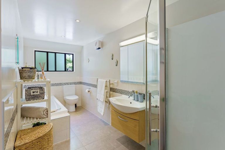 Photo of property in 34 Horopito Road, Waikanae, 5036