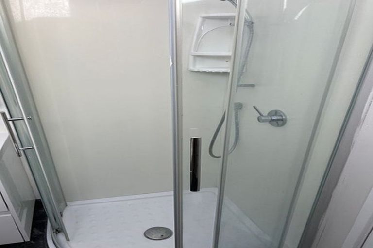 Photo of property in 3a Oakleigh Street, Maungaraki, Lower Hutt, 5010