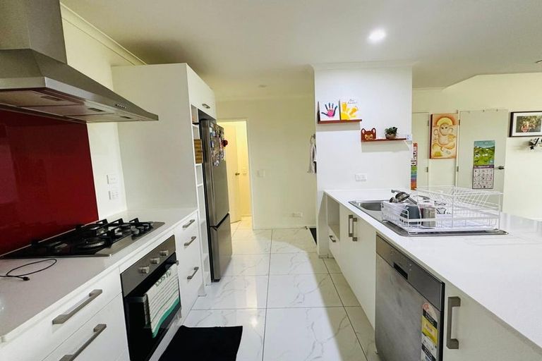 Photo of property in 10 Huke Lane, Takanini, 2112