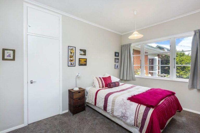 Photo of property in 14 Mangaroa Hill Road, Maoribank, Upper Hutt, 5018