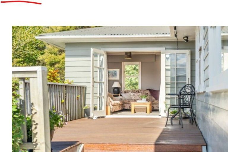 Photo of property in 121 Wainuiomata Road, Wainuiomata, Lower Hutt, 5014
