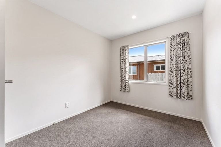 Photo of property in 52 D'oyly Drive, Stanmore Bay, Whangaparaoa, 0932