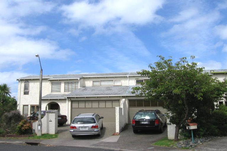 Photo of property in 2/5 Milford Park Place, Milford, Auckland, 0620