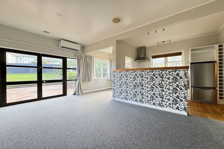 Photo of property in 27 Benares Street, Khandallah, Wellington, 6035